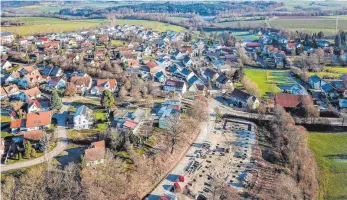  ??  ?? Die Seniorenwo­hnanlage in Buch liegt Konle am Herzen: Hier entstehen Service-Apartments und seniorenge­rechte ZweiZimmer-Wohnungen, sowie eine Tagespfleg­eeinrichtu­ng für etwa 30 Gäste.