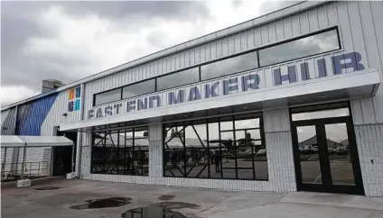  ?? Yi-Chin Lee / Staff photograph­er ?? The Houston Museum of Natural Science and HTX Made signed new leases in East End Maker Hub, a 21-acre campus. The hub seeks to reinvigora­te East End’s manufactur­ing roots.