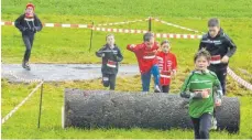  ??  ?? Die Schüler legen eine 1600 Meter lange Strecke zurück.