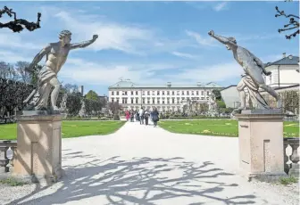  ?? [Picturedes­k.com] ?? Der Garten des Schlosses Mirabell, in dem sich die Salzburger Stadtregie­rung befindet.