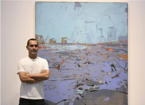  ?? Khushnum Bhandari / The National; Ayyam Gallery ?? Above, Tammam Azzam beside his artworks at Ayyam Gallery in Alserkal Avenue in Dubai; left, An untitled work by the Syrian artist