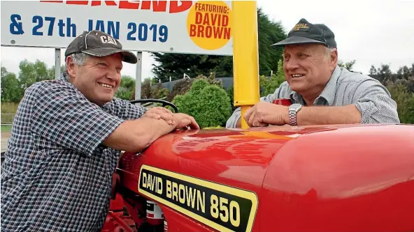  ?? PHOTO: DIANE BISHOP. ?? Edendale Crank Up convenor Ken Bell, left, chats to David Clark ahead of the 32nd annual Crank Up later this month.