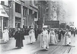  ?? LEAGUE OF WOMEN VOTERS ?? The Arizona Legislatur­e voted unanimousl­y to ratify the 19th Amendment in a special session on Feb. 12, 1920.