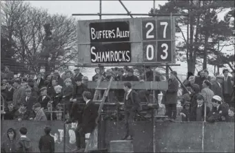  ??  ?? The sc oreboard at half-time on c ounty final day, with Buffers Alley holding a handsome ten-point lead that they extended to 21 before the end.