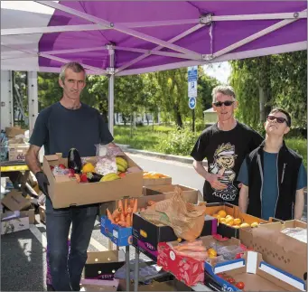  ?? Pictured at Tralee’s Farmer’s Market were Aidan O’Connor, Gerard and Ian O’Carroll from Tralee . Photo by Domnick Walsh ??