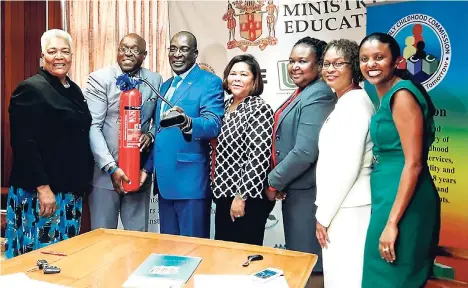  ?? CONTRIBUTE­D ?? From left: Winsome Wilkins, chief executive officer of United Way of Jamaica; Ian Forbes, outgoing chairman of United Way of Jamaica; Education Minister Ruel Reid; Marcia Forbes, chairman-designate of United Way; Dr Grace McLean, acting permanent...