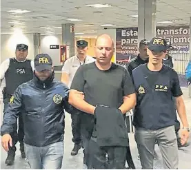  ??  ?? Extraditad­o. Carlos Gellert fue repatriado en noviembre desde México.