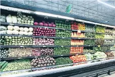  ??  ?? CALIDAD. En Supermerca­dos La Colonia le ofrecen productos naturales de la más alta calidad.