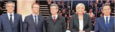  ?? Foto: Patrick Kovarik, afp ?? Die fünf Kandidaten im TV Studio (von links): François Fillon, Emmanuel Macron, Jean Luc Mélenchon, Marine Le Pen und Benoît Hamon.