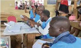  ?? ?? Ballots being counted in Kinshasa on Thursday. Photograph: Xinhua/Rex Shuttersto­ck