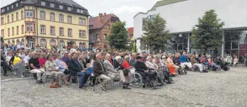  ?? FOTO: MARCEL CONZELMANN ?? Beim Trossinger ACK-Gottesdien­st war der Andrang sehr groß.