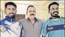  ?? HT PHOTO ?? Coach Rudrakesh Jena (centre) with Vikas Chander Murmu (left) and Gourang Jamuda, the characters who inspired the film.