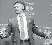  ?? CRAIG RUTTLE/AP ?? Heisman Trophy winner Kyler Murray is focused on becoming a NFL quarterbac­k and is giving up baseball.