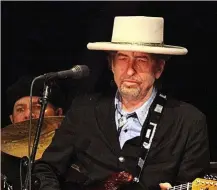  ?? ?? Universal pagó 300 millones por las canciones de Bob Dylan.