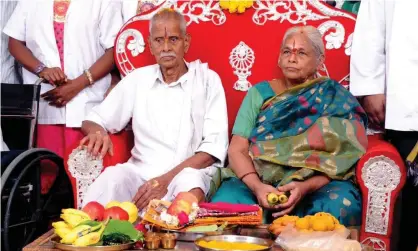  ?? Photograph: India Photo Agency/SWNS ?? Erramatti Mangayamma and her husband Rajarao at their baby shower.