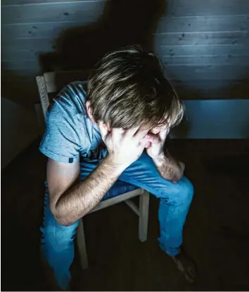  ?? Foto: Benedikt Siegert (Symbolfoto) ?? Stress, Depression, Isolation: Kein anderes Ereignis der vergangene­n Jahre hat die Menschen im Landkreis, in Bayern, der Welt so tangiert wie die Corona‰Pandemie.