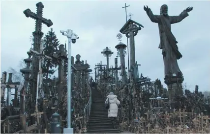  ?? PHOTO: JOE ZAMMIT ?? Crosses and crucifixes of different shapes and sizes on the Hill of Crosses. CIANTAR