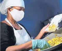  ?? CORTESÍA ALCALDÍA DE CALI ?? Ana Montenegro encontró en la comida y su buen cocinar una forma de ayudar para su comunidad.