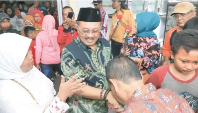  ?? ANDRIANSYA­H POETRA/JAWA POS ?? KOMUNIKASI LEGISLATIF