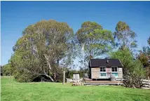  ??  ?? The colonial tiny house in Marton was built by Keith and Jen Lovelock, who now rent it out on Airbnb.