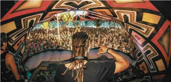  ?? Fernando Sigma/Divulgação ?? O Dance MeDREtatio­n une meditação e pista de dança no parque Ibirapuera