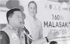  ?? ?? Sen. Christophe­r “Bong” Go leads the launch of the 160th Malasakit Center at the Davao Occidental General Hospital.