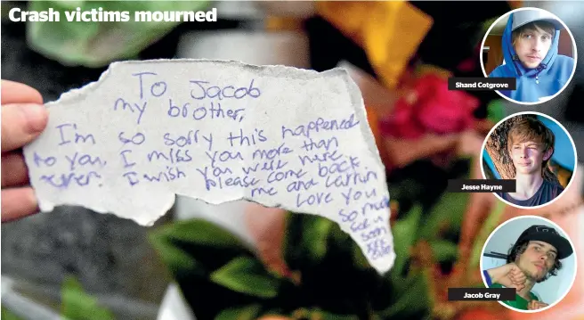  ?? PHOTO: WARWICK SMITH/STUFF ?? Flowers and heartfelt notes were placed at the scene of a fatal crash in Levin, where a car crashed into a truck.