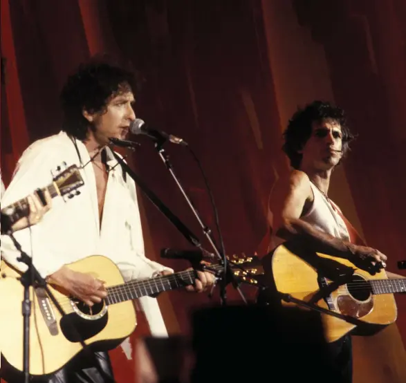  ??  ?? Ronnie, Bob and Keef rock Live Aid, quietly: Philadelph­ia, July 1985