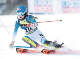  ?? FOTO: EFE ?? Mikaela Shiffrin acabó amarrando el oro gracias a su gran actuación en el slalom