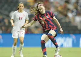  ?? ROBERTO MARTINEZ/AP ?? The United States’ Rose Lavelle controls the ball during the CONCACAF Women’s Championsh­ip final against Canada in Monterrey, Mexico on July 18.