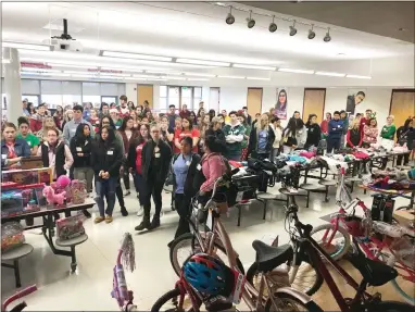  ?? SUBMITTED PHOTO ?? CHS Pennock’s Bridge volunteers gather to help shoppers as part of Holiday Hope Chest 2019.