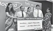  ??  ?? From left: General Manager Marketing Fiona Juriansz Munasinghe, Managing Director Roy Joseph, Clogard Brand Manager Azmara Mannan, Marketing Director Rakesh Khosla and Million Winner Sasanka Weerasingh­e