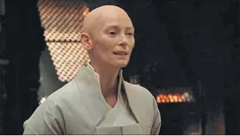  ?? MARVEL STUDIOS ?? Tilda Swinton parece oriental en Doctor extraño, pero la productora dice que es celta