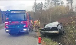  ?? FOTO: ELISABETH GROSVOLD ?? MISTENKER «BURNING»: Vedkommend­e som meldte om ulykken, har opplyst at sjåføren «burnet» med BMW-en i forkant av ulykken.