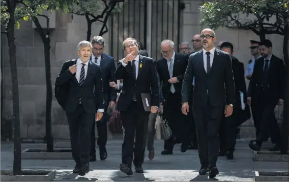  ?? / M. MINOCRI ?? De izquierda a derecha en primer término, el ministro Grande-Marlaska, el president Quim Torra y el consejero Miquel Buch.