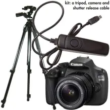  ??  ?? Your essential starter kit: a tripod, camera and shutter release cable