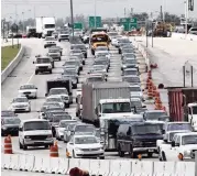  ?? C.M. GUERRERO El Nuevo Herald File ?? South Florida’s seemingly endless constructi­on, such as this project on State Road 836, will continue.