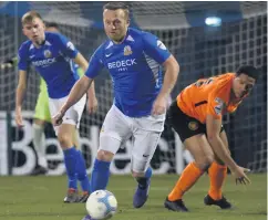  ??  ?? Right man: Sammy Clingan is confident Gary Hamilton can turn things round