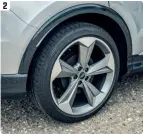  ??  ?? 2 Audi regner med, at 90 pct. af al bremsning er regenerati­v på Q4. Derfor bruges tromlebrem­ser på bagakslen.