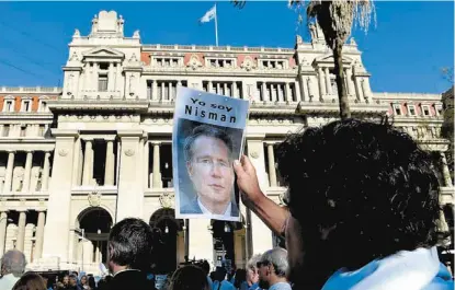  ??  ?? El fiscal murió el 18 de enero de un disparo en la cabeza en su casa de Buenos Aires.