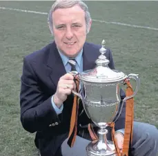  ??  ?? Hogg was a winner with Aberdeen, top, and, above, Jim McLean with the Premier Division trophy in 1983.