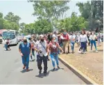  ??  ?? En Ecatepec supuestos integrante­s del Sindicato Libertad agredieron a militantes de Morena.
