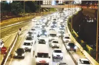  ?? (Avshalom Sassoni/Flash90) ?? TRAFFIC JAMS on the Ayalon freeway in Tel Aviv.