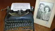  ?? Courtesy Jane Sherrick/ Tri-City Herald ?? ■ A faithful Remington typewriter captured many special memories for Noralee and Paul Fisher, pictured in their 1946 wedding photo.