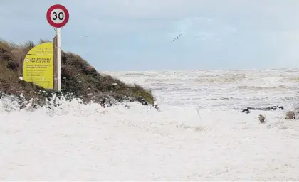  ?? ?? The entrance to Foxton Beach at high tide on Tuesday morning.