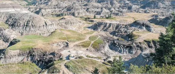  ?? PHOTOS: CHRIS BRUNEAU ?? Horseshoe Canyon is Canada’s answer to the Grand Canyon. It’s on a smaller scale, of course, but offers a trail visitors can follow to get a close look at the landscape.