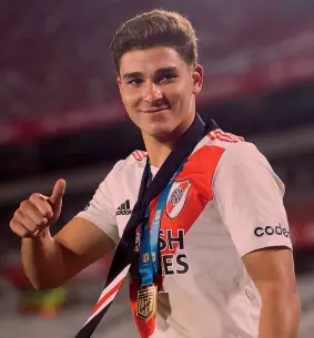  ?? AFP ?? Gioiello argentino Julian Alvarez, 21 anni, attaccante del River Plate. obiettivo di mercato