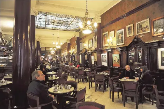  ?? ALFREDO MARTINEZ ?? Gran Café Tortoni. Destacado entre la selección de bares notables de la Ciudad de Buenos Aires.