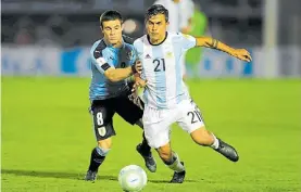  ??  ?? Desde más atrás. Dybala buscará explotar, esta vez desde la derecha.