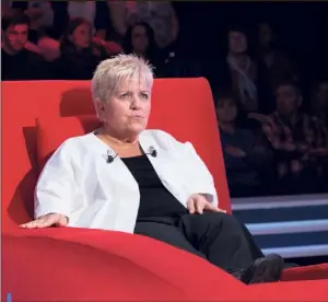  ??  ?? Mimie Mathy : « J’appréhenda­is un petit peu parce que Marco et moi nous nous connaisson­s depuis trente ans, mais ça s’est très bien passé. Je suis parvenue à oublier le copain ».